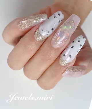 ネイル Jewels nail lily 白楽所属・ネイルサロン Jewels Mのネイルデザイン