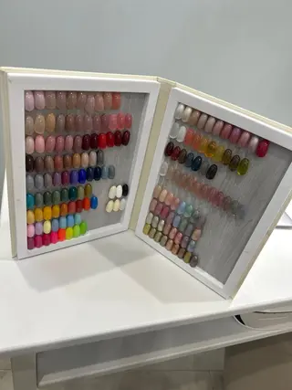 ネイル eye mor.所属・eye mor. watanabe🍏のネイルデザイン