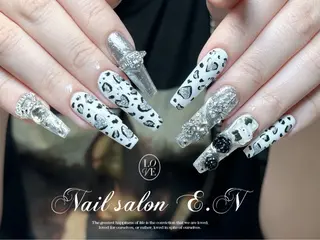 ネイル E.N🦋 長さ出し/持ち込みのネイルデザイン