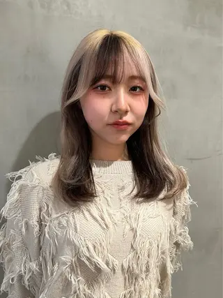 セミロング カラー デザイン/アレンジ ❤︎イシイレイのヘアスタイル