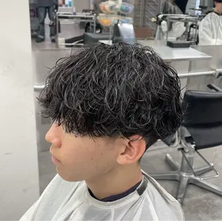 パーマ メンズ ニュアンス/フェザー /ウルフ/伶馬のヘアスタイル