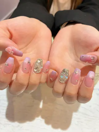 ネイル Nest 岩崎のネイルデザイン