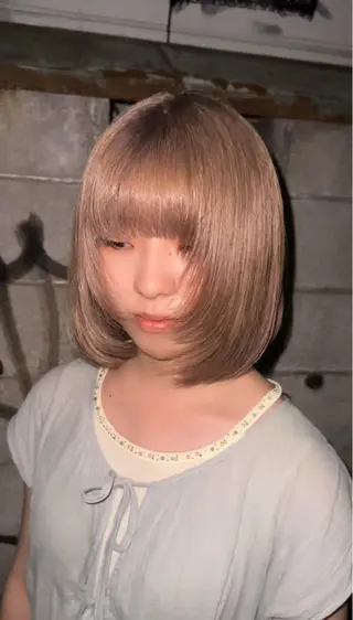 ショート カラー りょうへい/ 全頭ブリーチ/渋谷のヘアスタイル