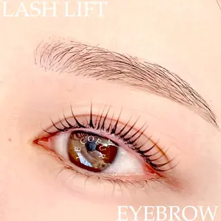 マツエク・マツパ eyelash&eyebrow Luminous所属・Luminous まつげ&眉毛 専門店のマツエク・マツパデザイン