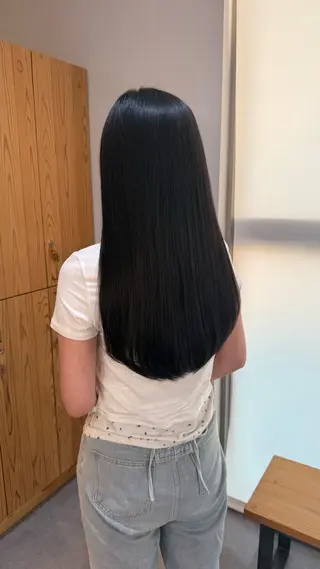 ロング Kulm by luccica所属・Fuka/ レディースカットのヘアスタイル