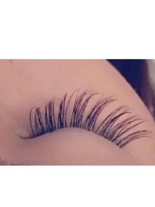 マツエク・マツパ しもかわ かほのヘアスタイル