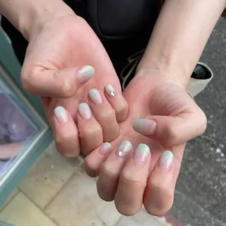 ネイル ﾔｽﾀﾞ ﾐﾅのネイルデザイン