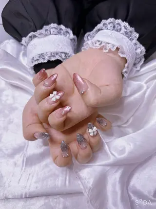 ネイル うにゃねいる🌷 Mayaのネイルデザイン