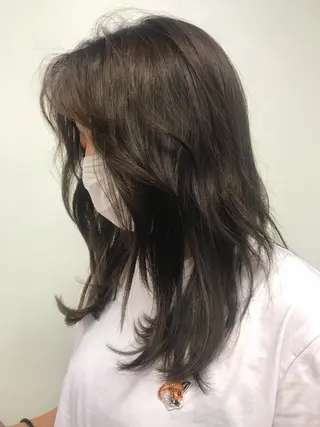 セミロング カラー les baladins du miroir所属・🍃YURI 🍃のヘアスタイル