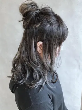 セミロング カラー MOU namba ムウナンバのヘアスタイル