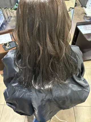 カラー 澤田 大翔のヘアスタイル