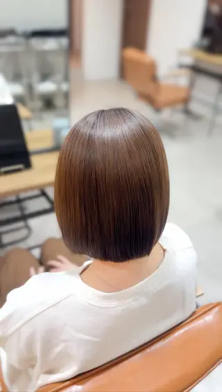 ショート honoka/レイヤ ー/艶感カラー/韓国のヘアスタイル