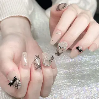 ネイル Queens 榊 まおのネイルデザイン