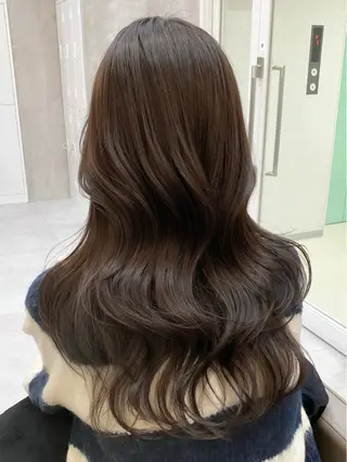 セミロング カラー ヘアアレンジ 赤み消し🫧韓国ヘア 🫧藤岡誠也のヘアスタイル