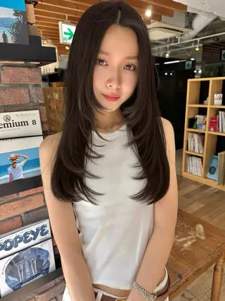 ロング カラー QUEEN'S GARDEN by k-two shinsaibashi所属・k-two心斎橋 ヨシダヒロトのヘアスタイル