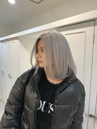 ミディアム カラー ヘアアレンジ SALOWIN京都河原町Suite店所属・外国人風レイヤー/ ハイトーンSHUのヘアスタイル