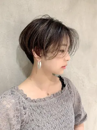 ショート 🌹ハッシュカット、 レイヤー韓国ヘア🌹のヘアスタイル