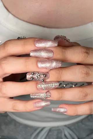 ネイル ネイリスト シンのネイルデザイン