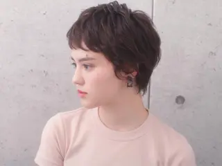 ショート カラー 長井 徹行のヘアスタイル