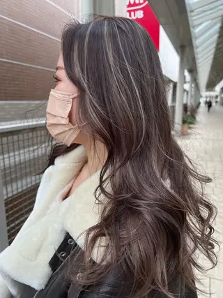 セミロング ハイライト/髪質改善 ✂️十河祐輝のヘアスタイル