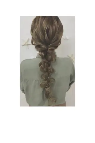 ロング ヘアアレンジ kamata melanieのヘアスタイル