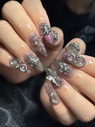 ネイル ✴︎ Delightのネイルデザイン