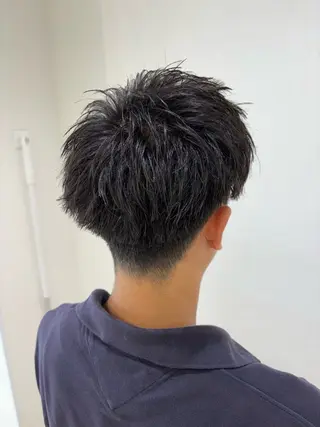 メンズ メンズパーマ/ スパイキー/フェードのヘアスタイル