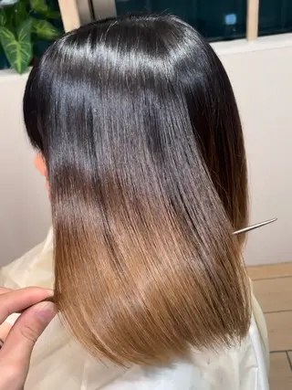 ミディアム 割れない顔まわり 小顔カット難波のヘアスタイル