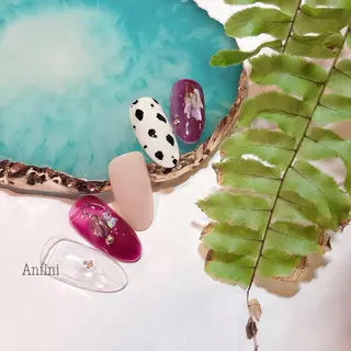 ネイル Anfini アンフィニのマツエク・マツパデザイン