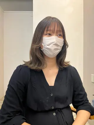 ミディアム カラー テトネ タカシのヘアスタイル