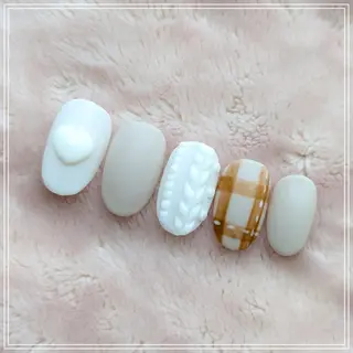 ネイル 山田 麻衣のネイルデザイン