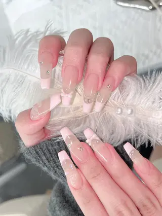 ネイル Glow Nail スカルプ専門店のネイルデザイン