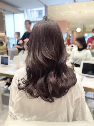 ロング カラー ヘアアレンジ Toiro所属・🤎小顔レイヤー /ベージュ🤎友香のヘアスタイル