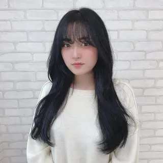 ロング カラー abilita AZUSAのヘアスタイル