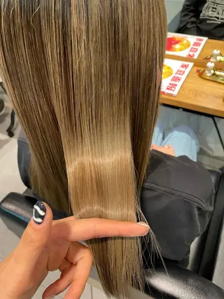 ミディアム ✨美髪サラ艶トレンド 橋柿 実紀✨のヘアスタイル