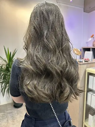 ロング カラー ヘアアレンジ mood 髪質改善 ダブルカラーのヘアスタイル