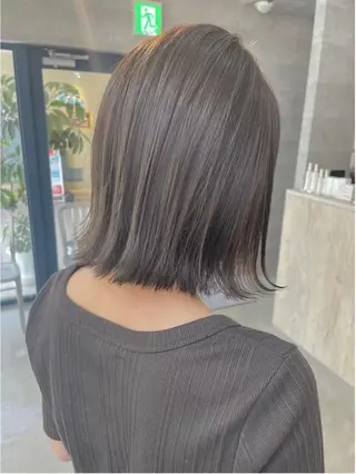 ミディアム カラー eMir... 武蔵小杉所属・新舘 怜奈のヘアスタイル