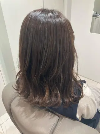 ミディアム 白土 さくらのヘアスタイル