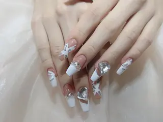 ネイル VIVIAN エイのネイルデザイン