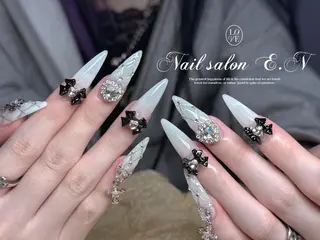 ネイル E.N🦋 長さ出し/持ち込みのネイルデザイン