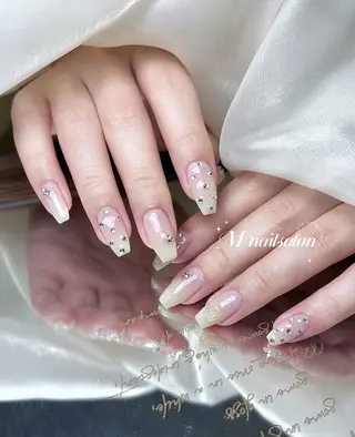 ネイル M🌷nail 長さだし専門店のネイルデザイン
