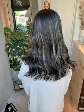 セミロング カラー Bree"ze所属・大河原 修太のヘアスタイル