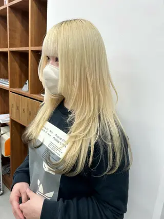 ロング 藤原 あかりのヘアスタイル