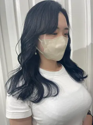 セミロング カラー ヘアアレンジ kai .のヘアスタイル