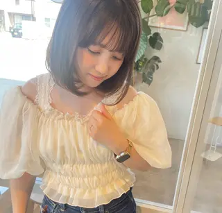 ミディアム CRACE「店長」 アヤカのヘアスタイル