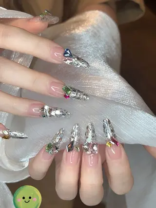 ネイル 🌈 Laule'aのネイルデザイン