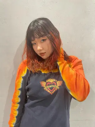 セミロング カラー パーマ ヘアアレンジ 耳つぼ屋さん ‎🤍りりのヘアスタイル