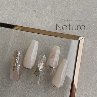 ネイル マツエク・マツパ アイブロウ beautyroom Naturaのネイルデザイン