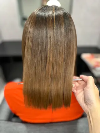 ミディアム 岩崎 恵実のヘアスタイル