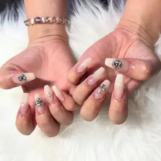 ロング mao .のネイルデザイン